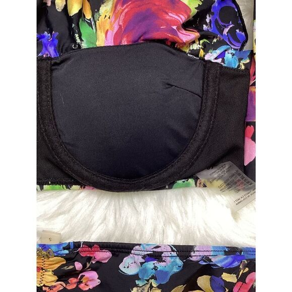 New. Pilyq floral ruffle and string bandeau bikini. - Picture 7 of 8